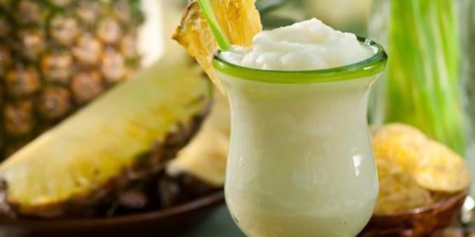 De bästa cocktails med rom: Pina Colada