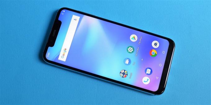 UMIDIGI One Pro: Framsidan