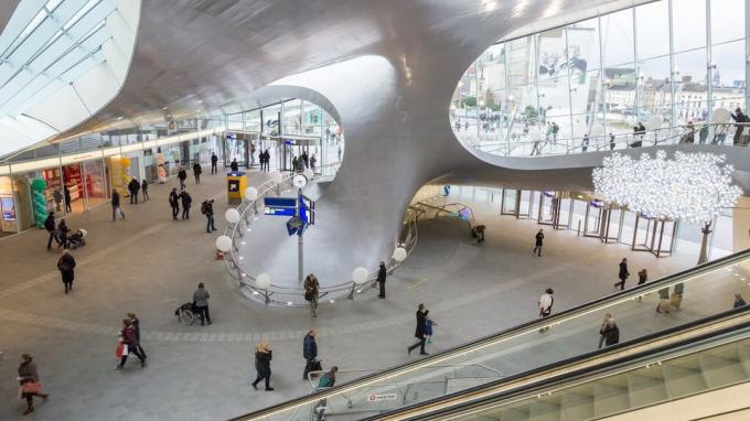 Europeisk arkitektur: Station Arnhem i Nederländerna