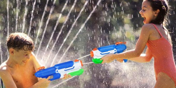 Barns födelsedag: ordna striderna med vattenpistoler