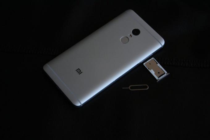 Xiaomi redmi Not 4: facket för SIM