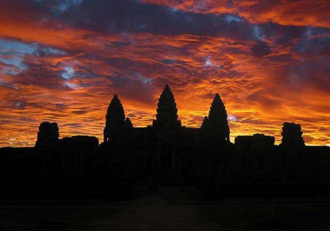 Sunset i Kambodja