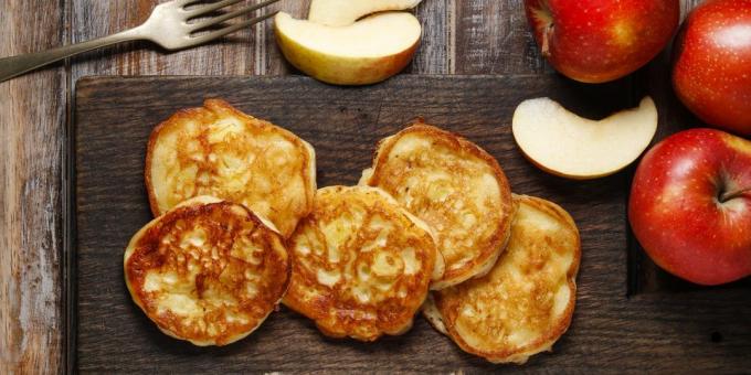Pannkakor med äpplen, ost och honung