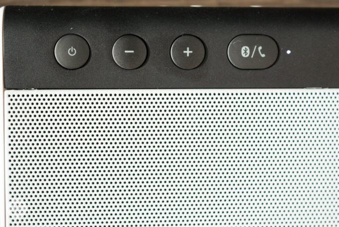 Creative Sound Blaster Roar 2 - den övre panelen