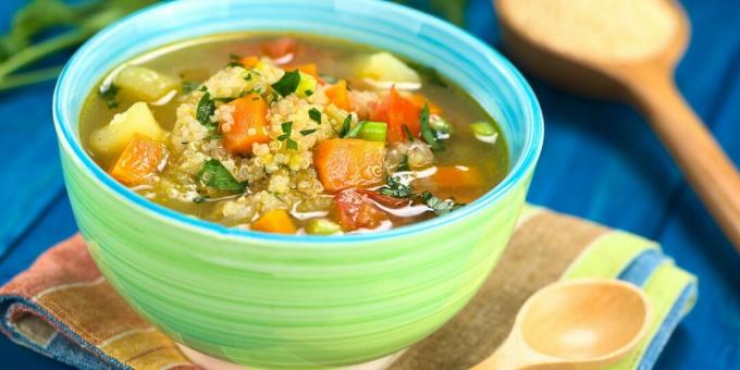 Soppa med quinoa och grönsaker