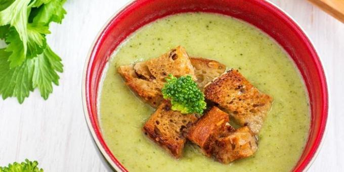 Selleri soppa med broccoli och krutonger