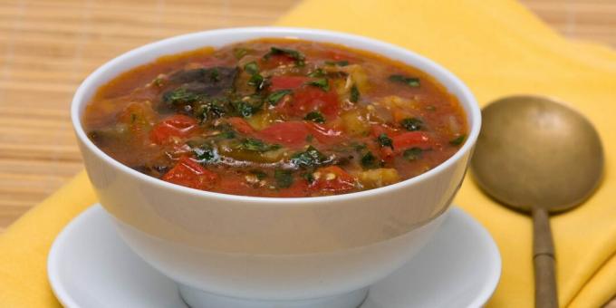 Soppa med köttfärs och aubergine