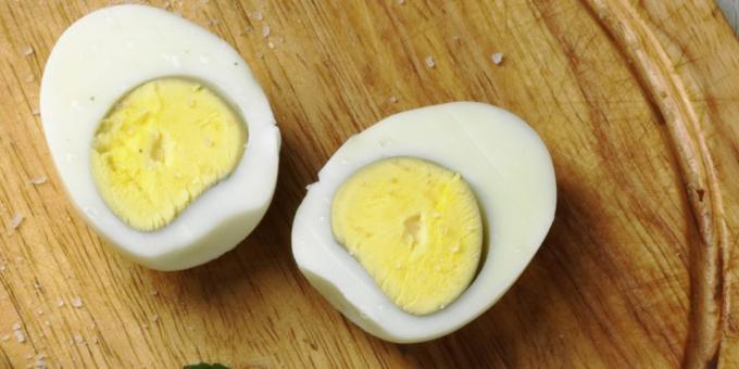 hälsosam frukost: hårdkokta ägg