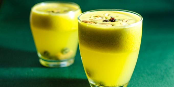 färska juicer recept: färsk apelsinjuice och ananas med ingefära