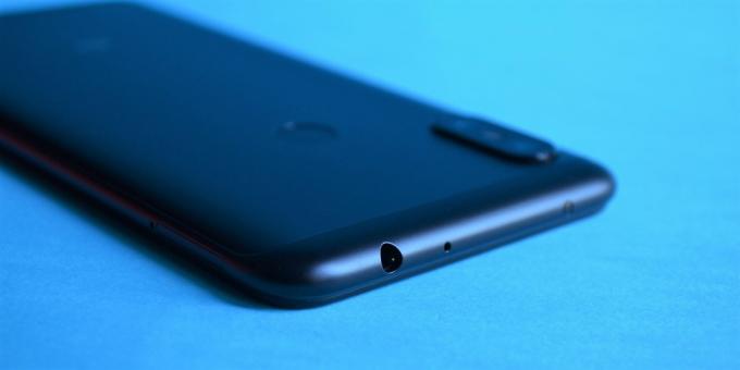 Översikt Xiaomi redmi Not 6 Pro: hörlursuttag
