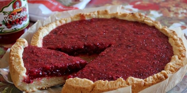 Open jam tart