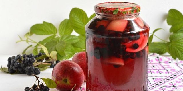 Aronia recept: Kompott av aronia och äpplen för vintern