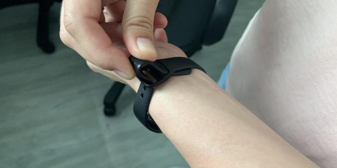 Översyn av Samsung Galaxy Fit och Galaxy Fit E: Strap