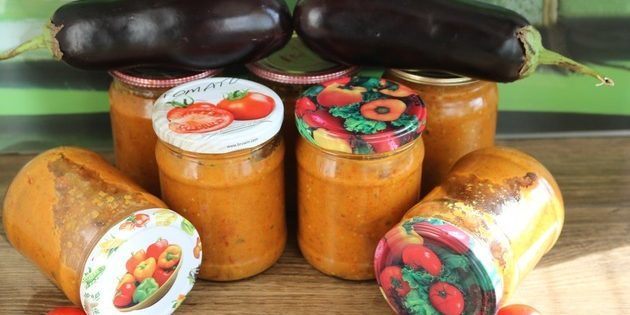 Aubergine: Kaviar från rostad aubergine med tomater, morötter och paprika