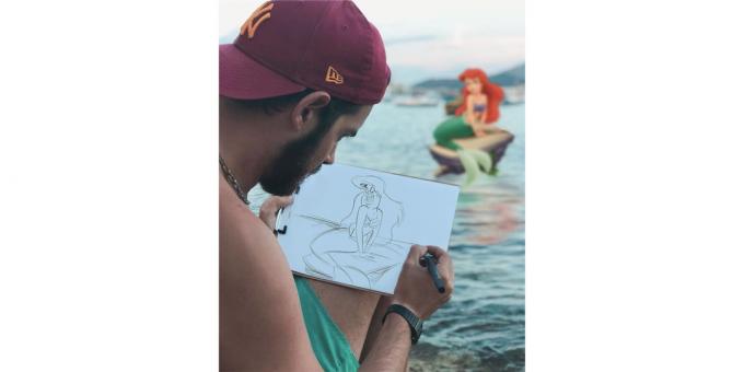 Disney-figur Ariel poser