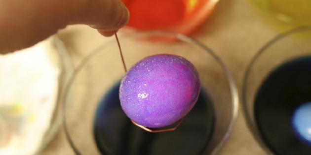 Måla ägg: Målarlivsmedelsfärger