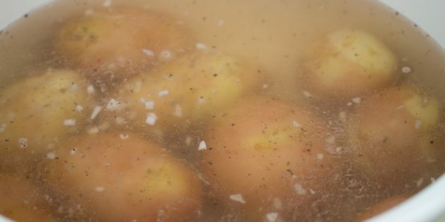 Nybakad potatis: förbered potatisen