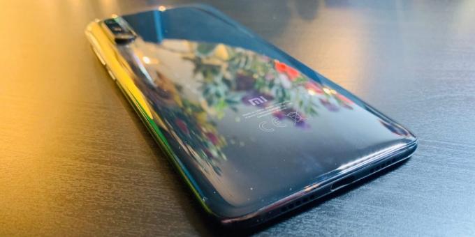 Översikt Xiaomi Mi 9: Baksidan