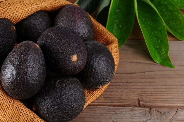 Hur man väljer en avokado: avokado svart