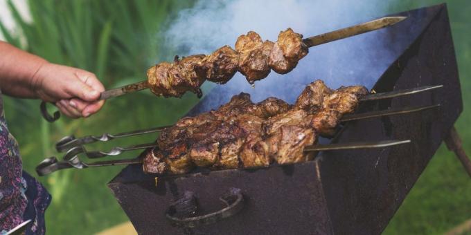 Hur man lagar barbecue nötkött: lök marinad