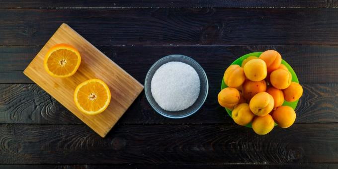Ett mycket enkelt recept för sylt från aprikoser och apelsiner: Ingredienser
