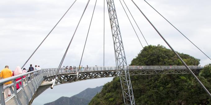 De läskigaste broarna: himmelbron på ön Langkawi