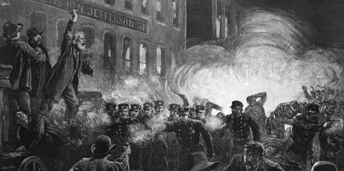 Explosion på Haymarket Square i Chicago den 1 maj 1886, varifrån Labor Day börjar