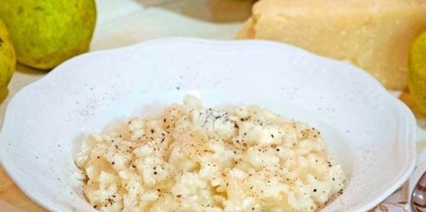 Recept på risotto med päron och ädelost