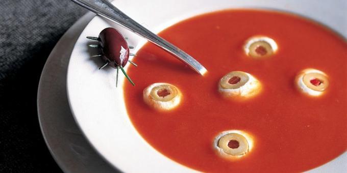 Rätter för Halloween: Tomatsoppa med ögonen