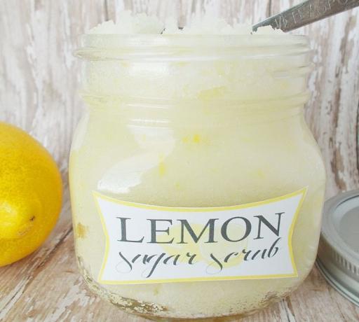 Hur man gör en nyårsgåva med sina egna händer: Sugar scrub med doft av citron 