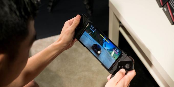 ROG Phone II controllers Kunai 