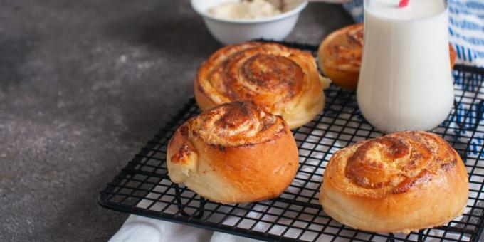 Bullar med keso från jästdeg