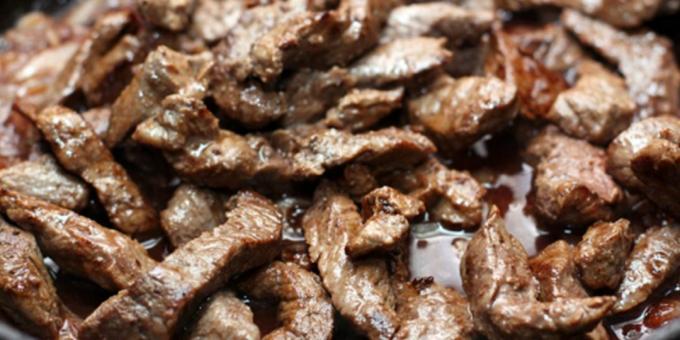  Hur man koka köttet i ugnen: nötkött skivor, bakad i folie 