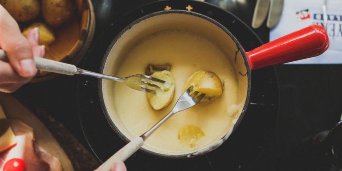 ost: Dip med cream cheese och avokado