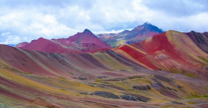 Otroligt vacker plats: Rainbow Mountain i Anderna, Peru