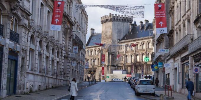 Om att gå i januari: Angoulême, Frankrike