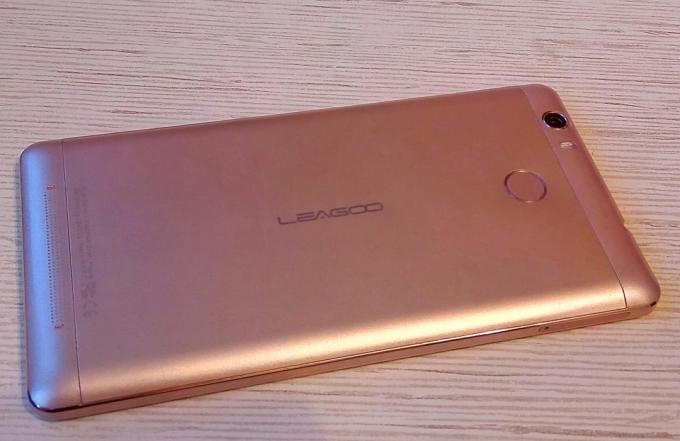 Leagoo Shark 1: bakre ytan