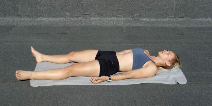 Enkla yogaövningar: Corpse Pose