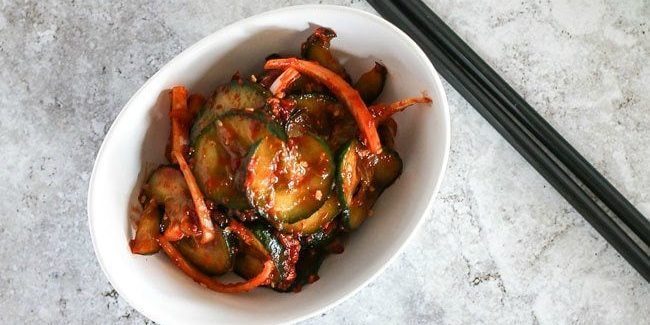 Recept koreanska gurka med lök och vitlök