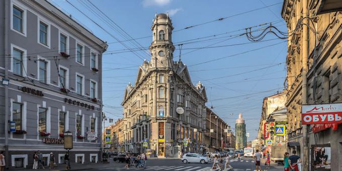 Ovanliga platser i St Petersburg: Five Corners