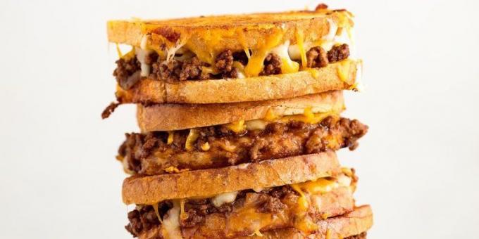 Middag i all hast: Sandwich med ost och kött