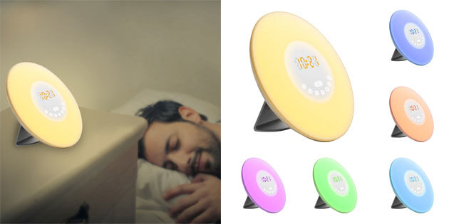 Lampa med väckarklocka och FM-radio