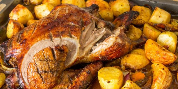 Duck i ugnen Hur laga en anka med krispiga potatis och sås recept av Jamie Oliver