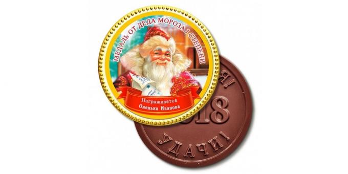 Gåvor till nyår: choklad medalj