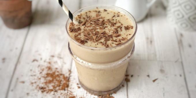 Choklad smoothie med yoghurt, fikon och jordnötssmör