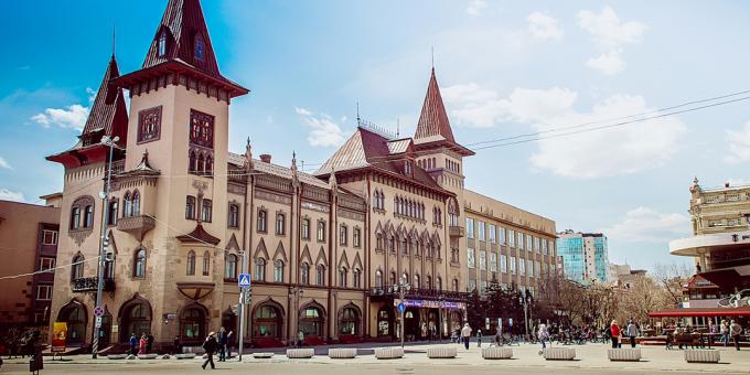 Sevärdheter i Saratov: Kirov Avenue och Volzhskaya Street